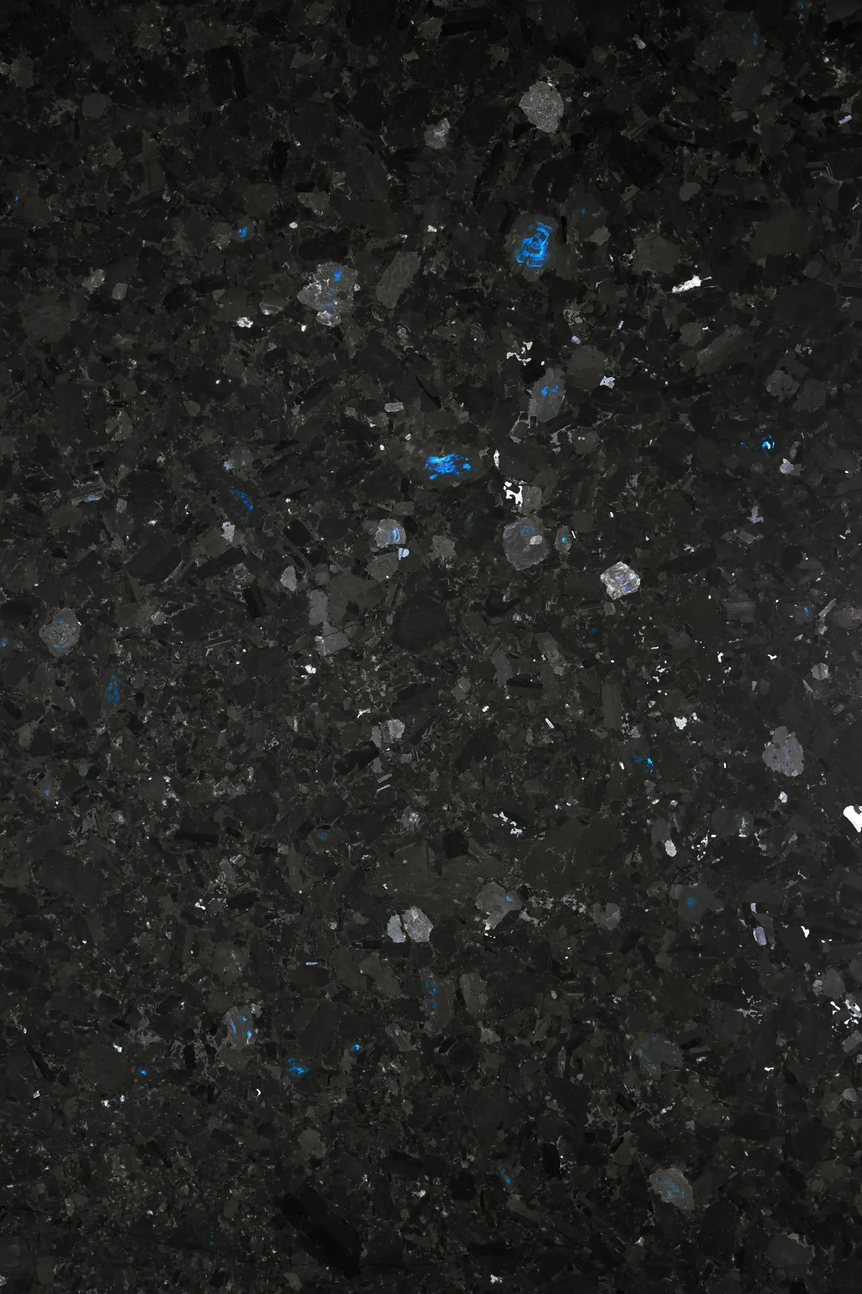 Labradorite for terrace with subtle blue iridescence